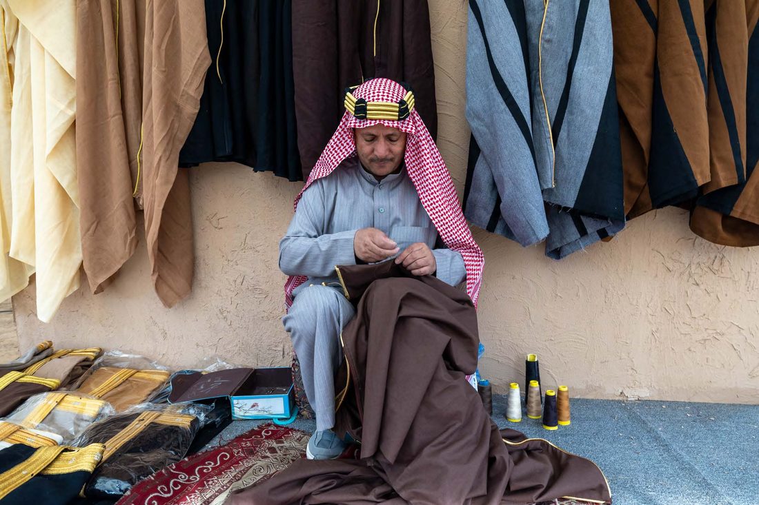 هوية وتصميم
