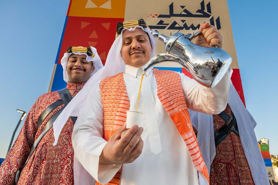 هوية وتصميم